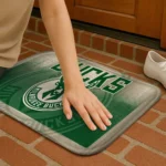 milwaukee-bucks-pixel-blur-green-doormat-best-selling.webp